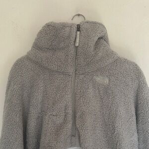 North face Sherpa Zip-Up Hoodie NWT SIZE LARGE gray green